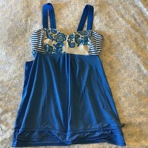 Lululemon tank, size 8